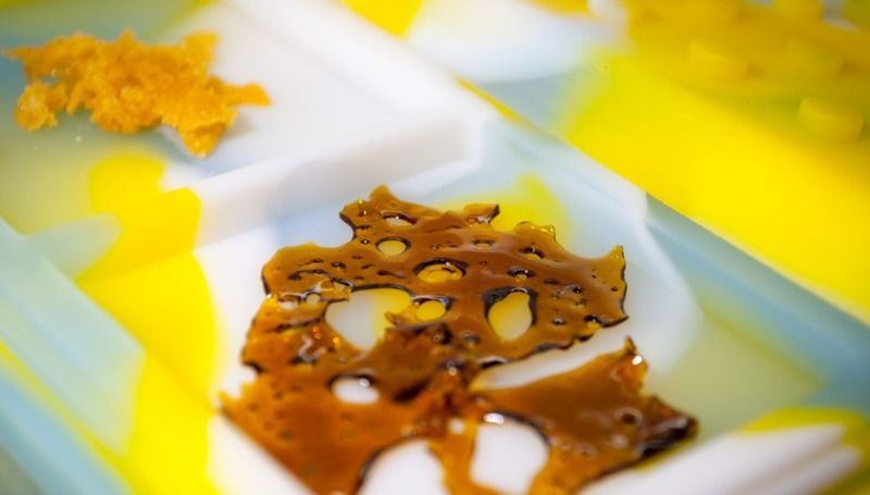 Shatter VS Wax: What’s The Difference - GG4 Weed Delivery Toronto ...