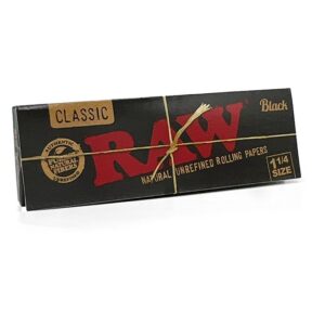 RAW – Black Classic Natural 1¼ Rolling Paper